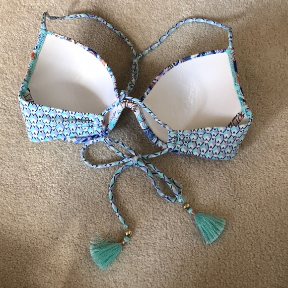Victoria’s Secret Bikini Top - Picture 2 of 6